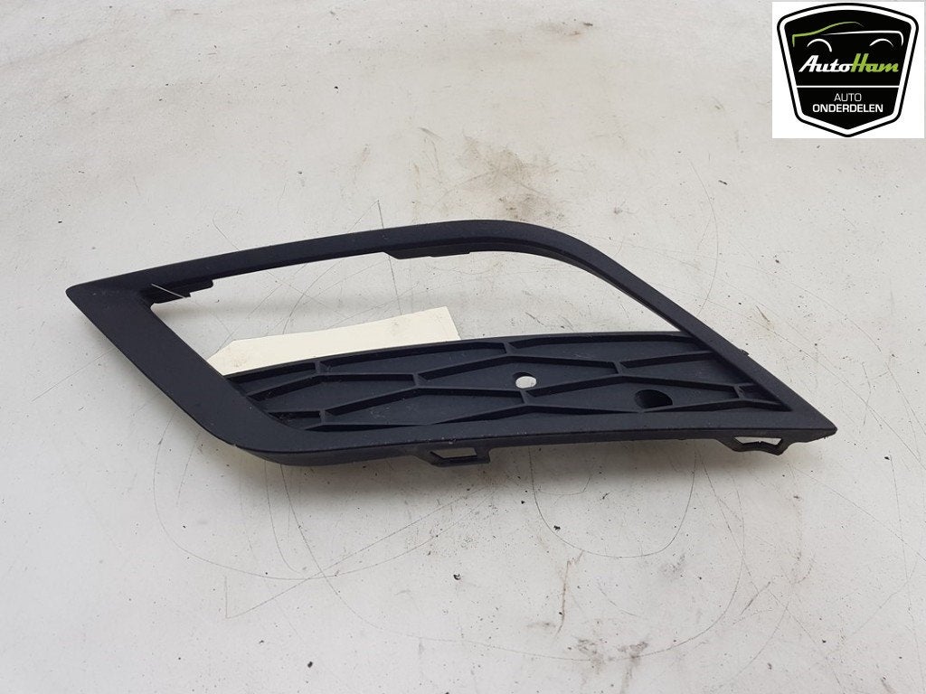 GRILLE DE PARE-CHOCS Seat Leon (5FB) (01-2012/08-2020), Utilisé, Seat