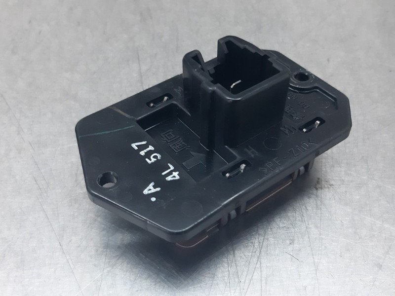 KACHELWEERSTAND Toyota Urban Cruiser (01-2009/03-2016), Gebruikt, Toyota