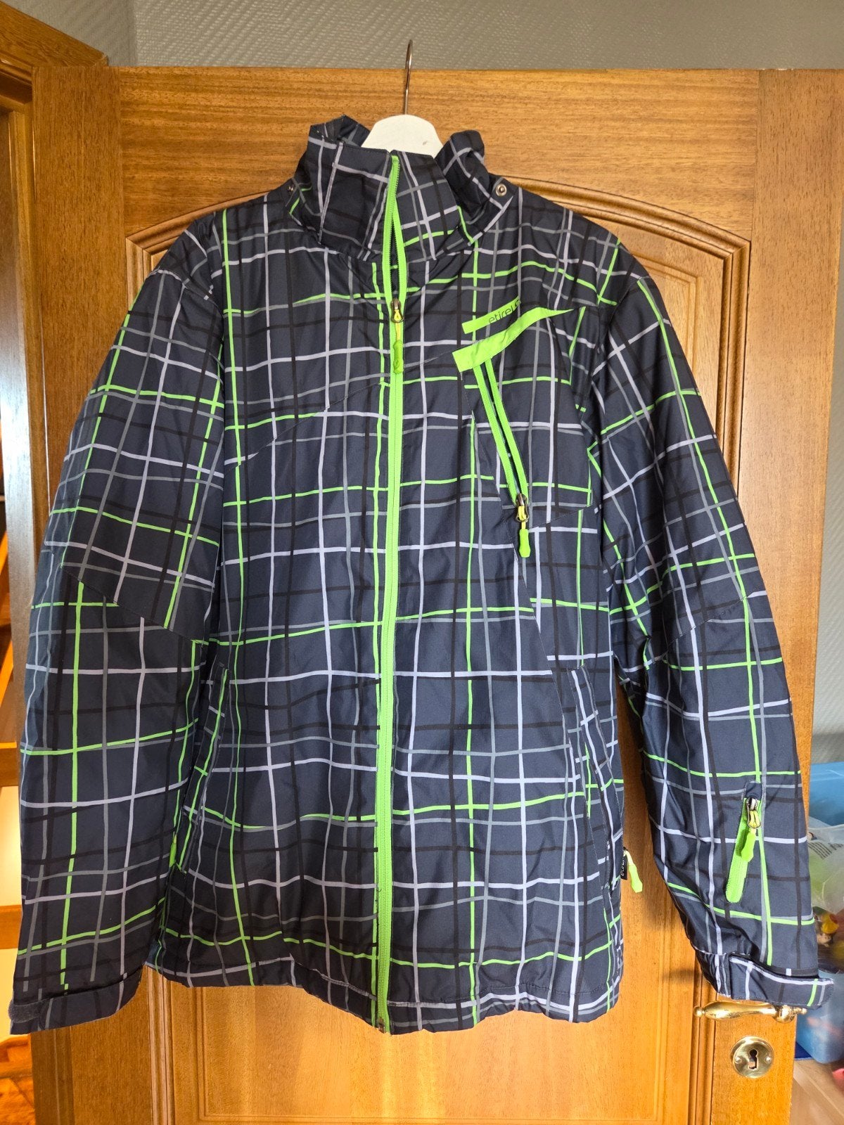 veste de ski à capuche Etirel Taille M, Kleding | Heren, Overige typen, Maat 48/50 (M), Ophalen of Verzenden, Gedragen