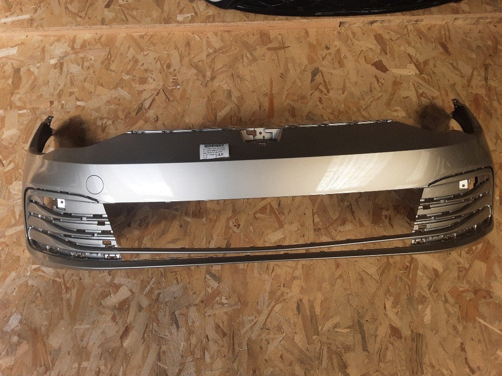PARE-CHOCS AVANT Volkswagen Golf VIII (CD1) (5H0807221H), Pare-chocs, Volkswagen, Mevr. I. Hauben, Utilisé