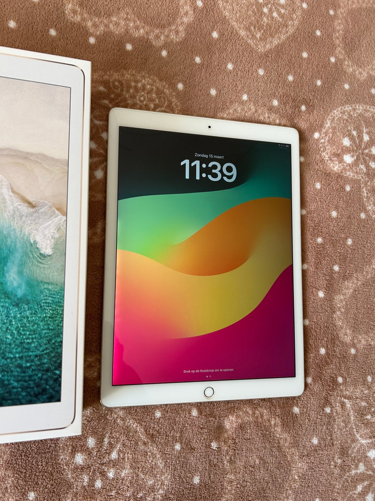 iPad Pro 13 pouces doré 256 Go doré, Informatique & Logiciels, Enlèvement ou Envoi, Or, 13 pouces ou plus, Utilisé
