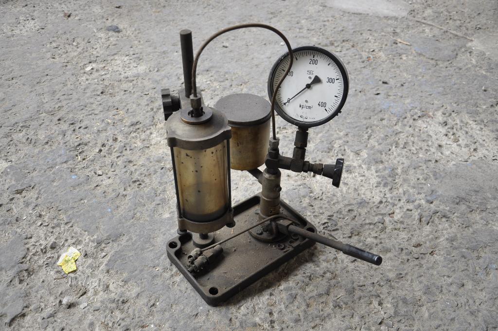 ANCIEN TESTEUR INJECTEURS DIESEL, Enlèvement, Utilisé