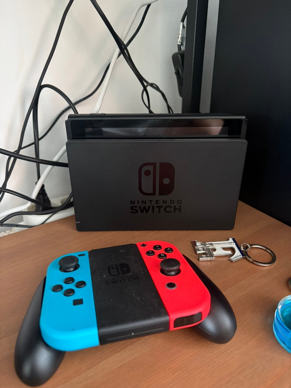 Vend nintendo switch utiliser 3 fois sous garantie, Consoles de jeu & Jeux vidéo, Enlèvement ou Envoi, Comme neuf