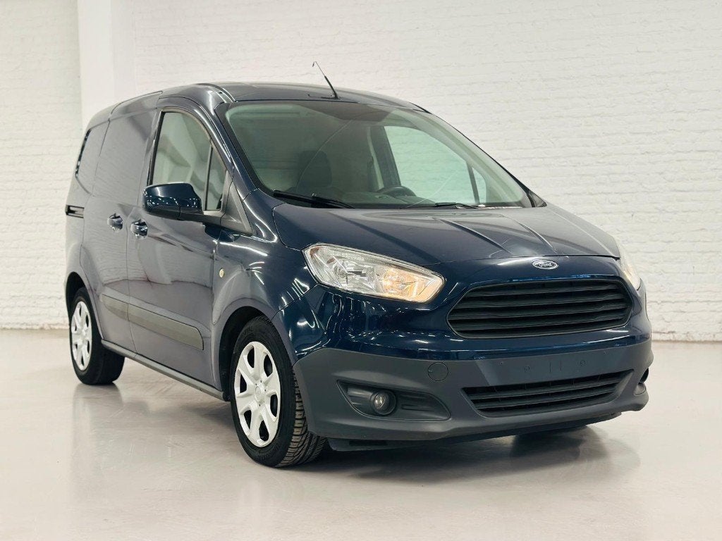 Ford Transit Courier benzine 2018 euro 6b, Auto's, Ford, Monovolume, Euro 6, https://public.car-pass.be/vhr/ae8010af-37f9-45c3-927e-720cf6b5d77b