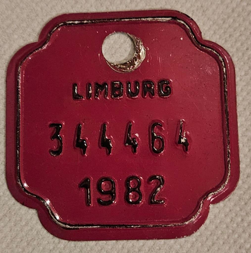 Fietstaksplaat Limburg 1982 n 344465
C'est pour nous, Enlèvement ou Envoi