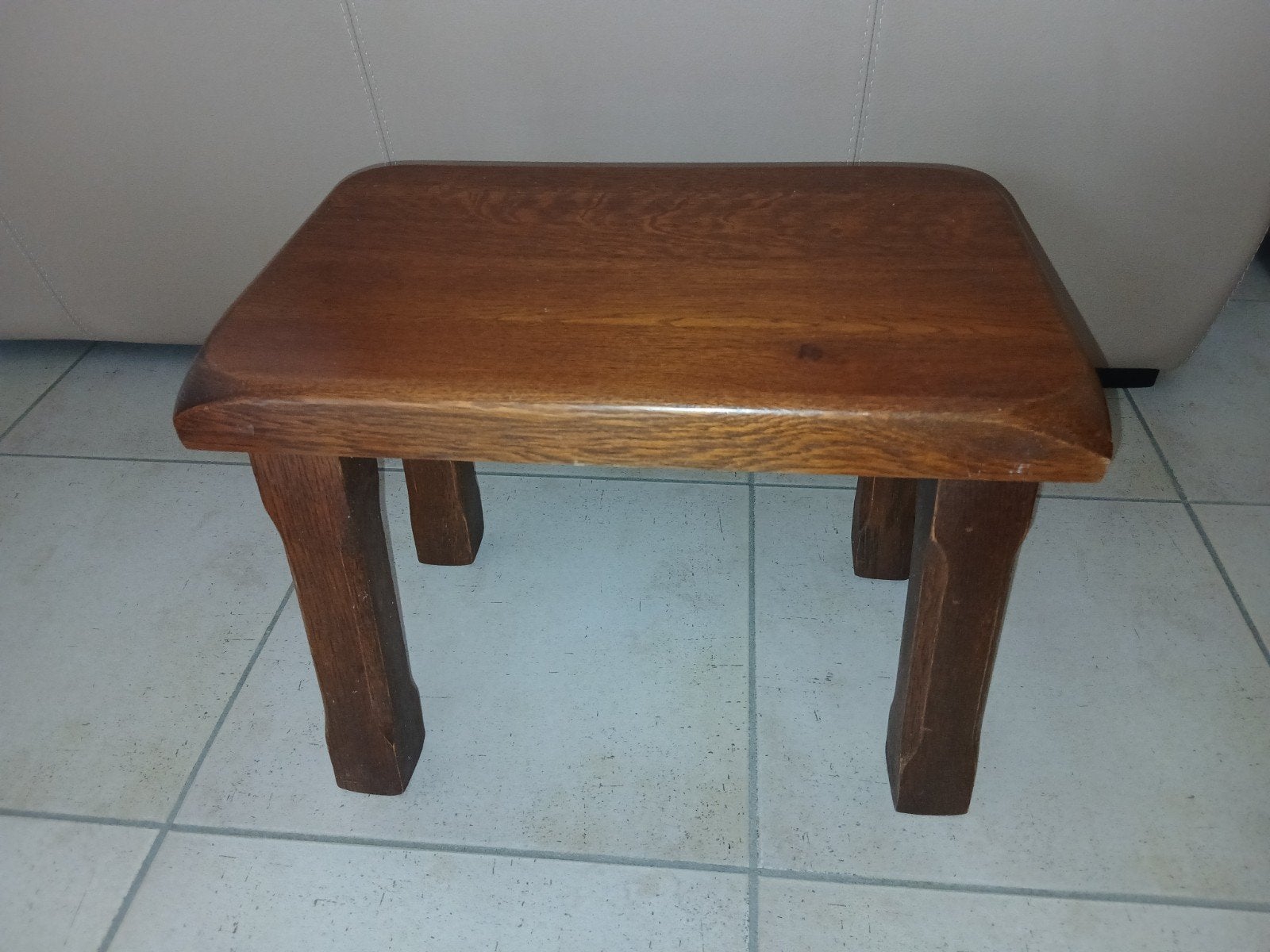Houten bijzettafeltje (massief), Ophalen