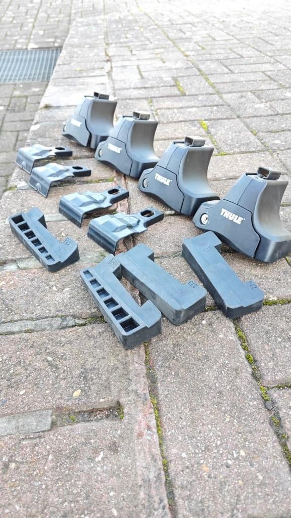 Thule rapid system + kit 1707 Seat Leon (2012-2020), Auto diversen, Dakdragers, Ophalen, Zo goed als nieuw