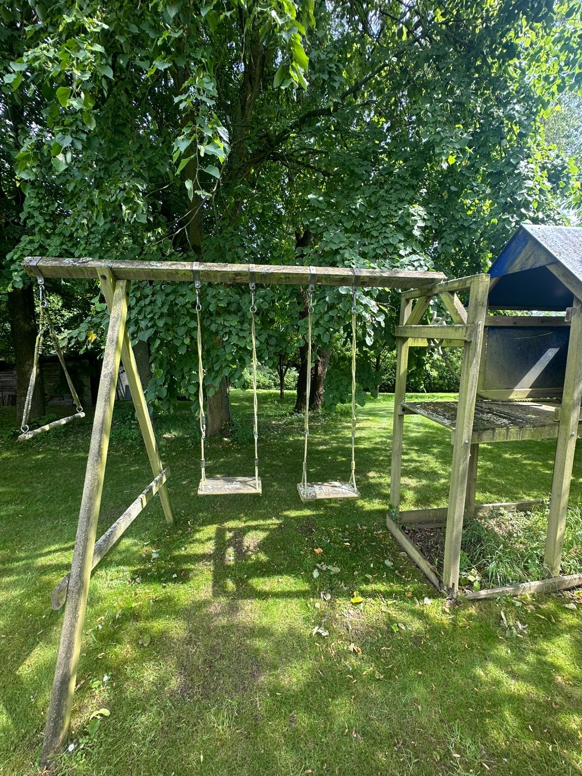 Ensemble cabane et balançoires, Enfants & Bébés, Jouets | Extérieur | Aires de jeux, Enlèvement, Utilisé, Bac à sable, Partie complémentaire