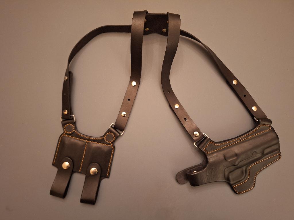 Zwarte FN Browning 35 GP schouderholster., Sport en Fitness, Schietsport-accessoires, Ophalen, Nieuw