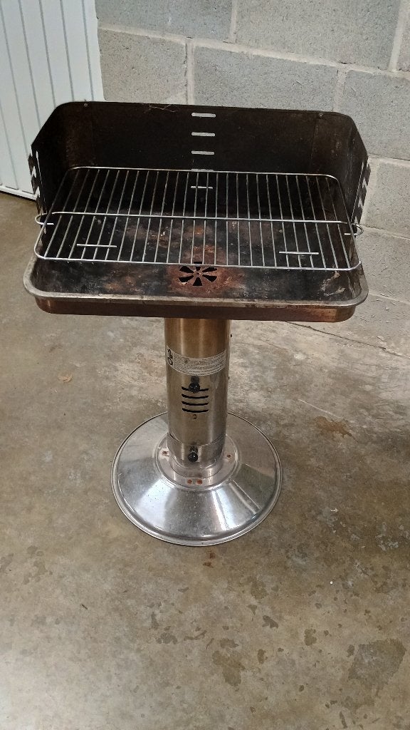 Barbecue, Jardin & Terrasse, Barbecues au charbon de bois, Enlèvement, Utilisé, Niet gekend