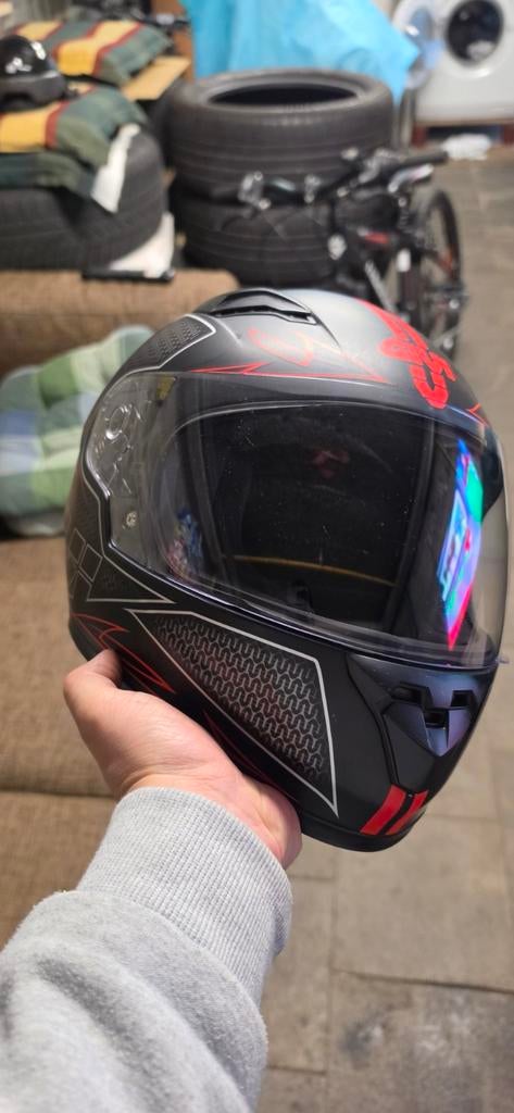 Mooie kinderhelm zo goed als nieuw !!, Fietsen en Brommers, Brommerhelmen, Ophalen, Zo goed als nieuw, Extra small of kleiner