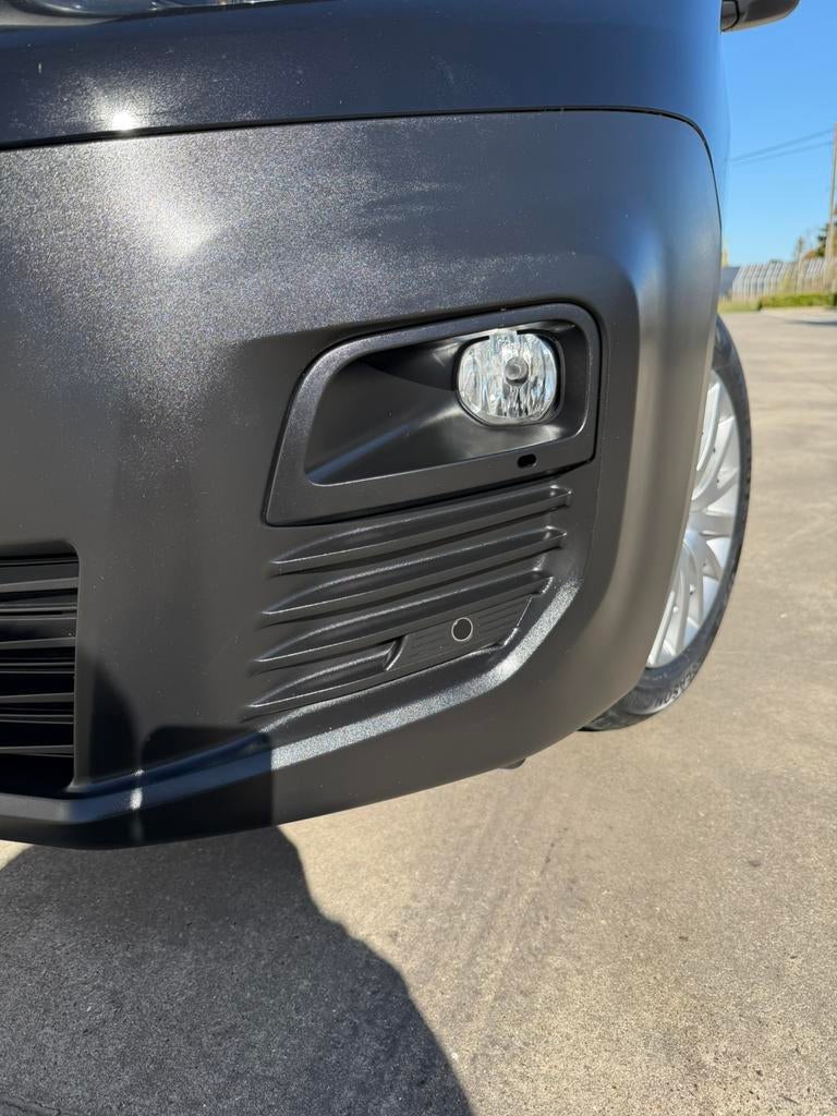 Peugeot Partner 1.6 hdi Lichte Vracht Euro 6b, Auto's, Bestelwagens en Lichte vracht, Voorwielaandrijving, Stof, Zwart, Bedrijf