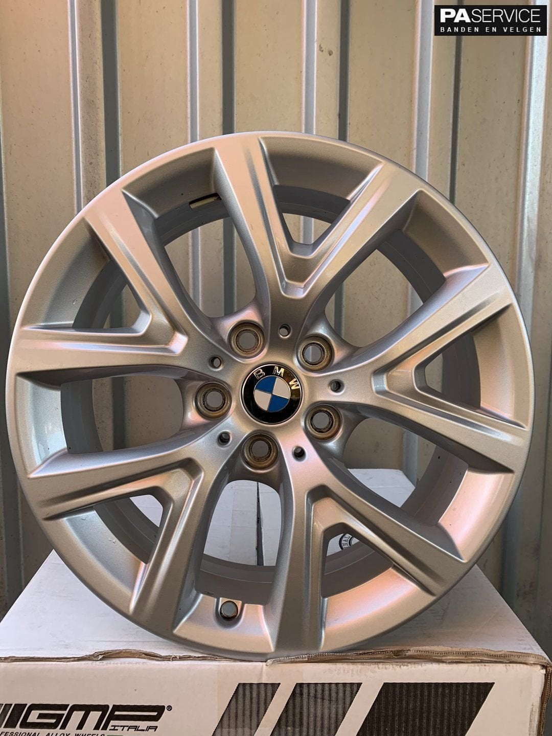 Originele 17 inch BMW Style 574 X1 F48 X2 F39  1 F40 velgen, Auto-onderdelen, Banden en Velgen, Gebruikt, -, -, Banden en Velgen