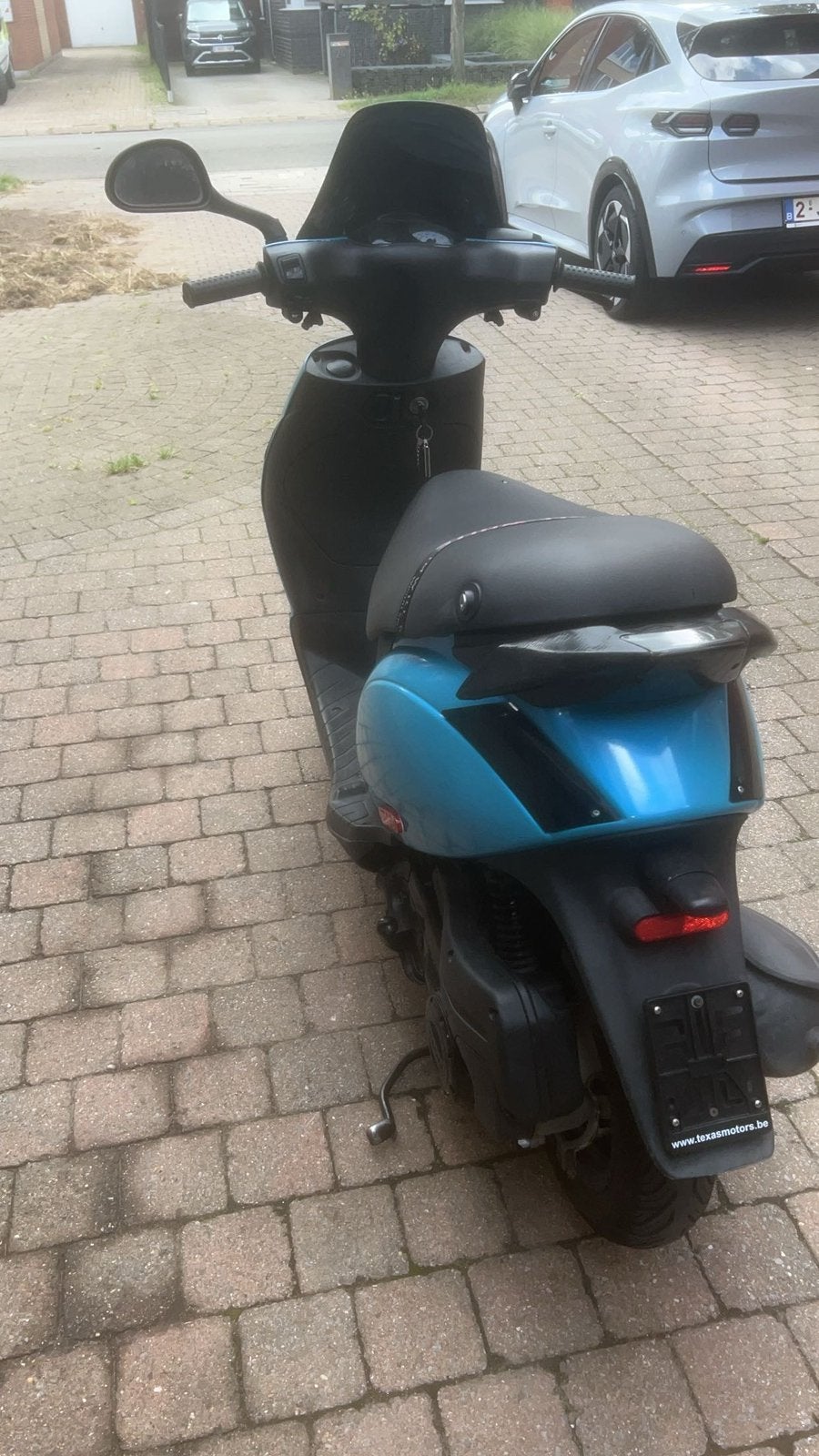 4 takt 50 cc zip, Fietsen en Brommers, Ophalen, Zip, Klasse A (25 km/u), Zo goed als nieuw
