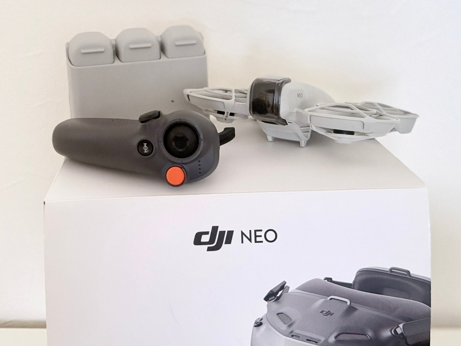 Dji Neo + DJI Goggles + DJI RC 2, Audio, Tv en Foto, Optische apparatuur | Verrekijkers, Ophalen, Zo goed als nieuw