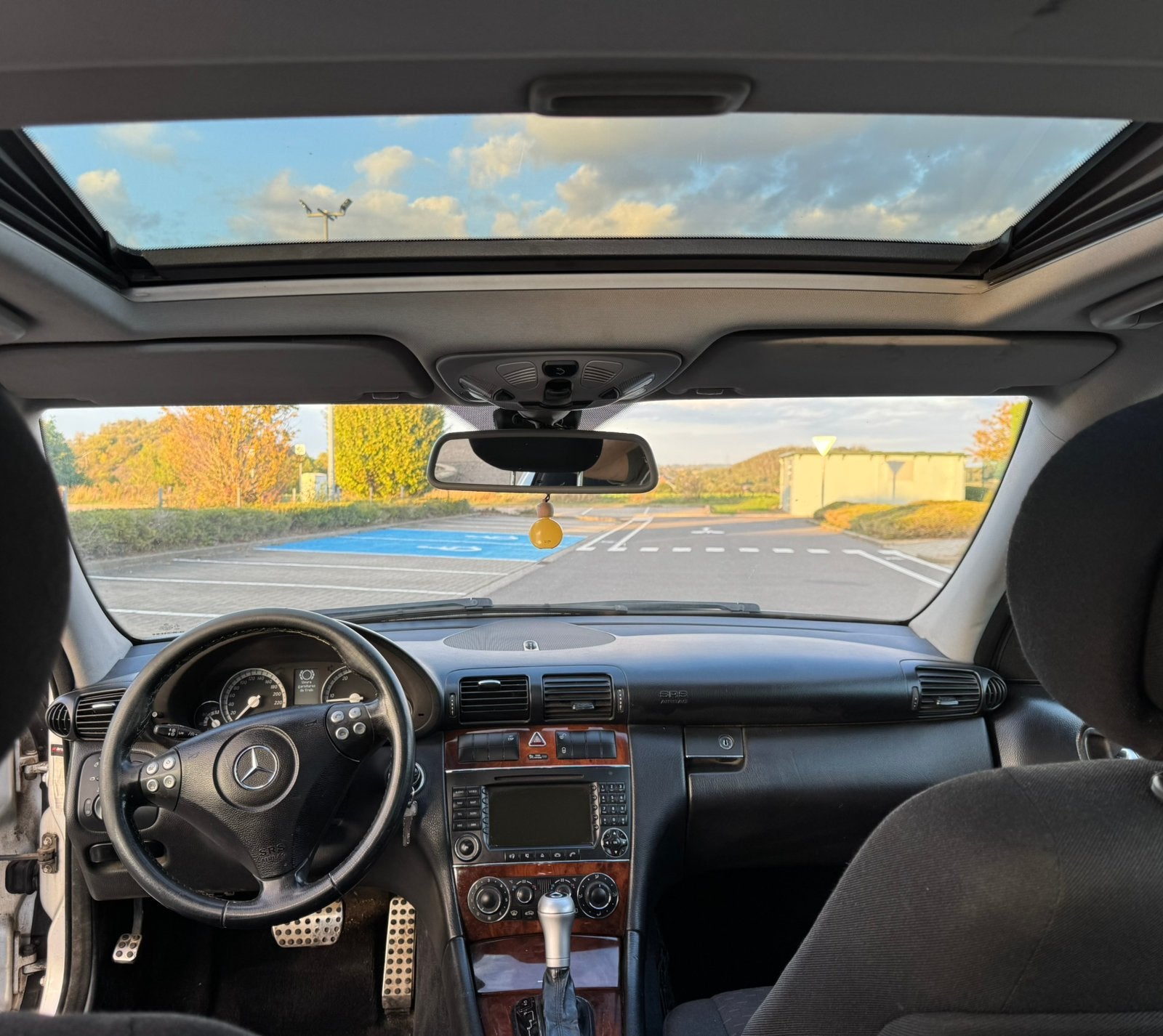 Mercedes-benz C220 Automatique, Autos, Argent ou Gris, Achat, Toit ouvrant, Noir