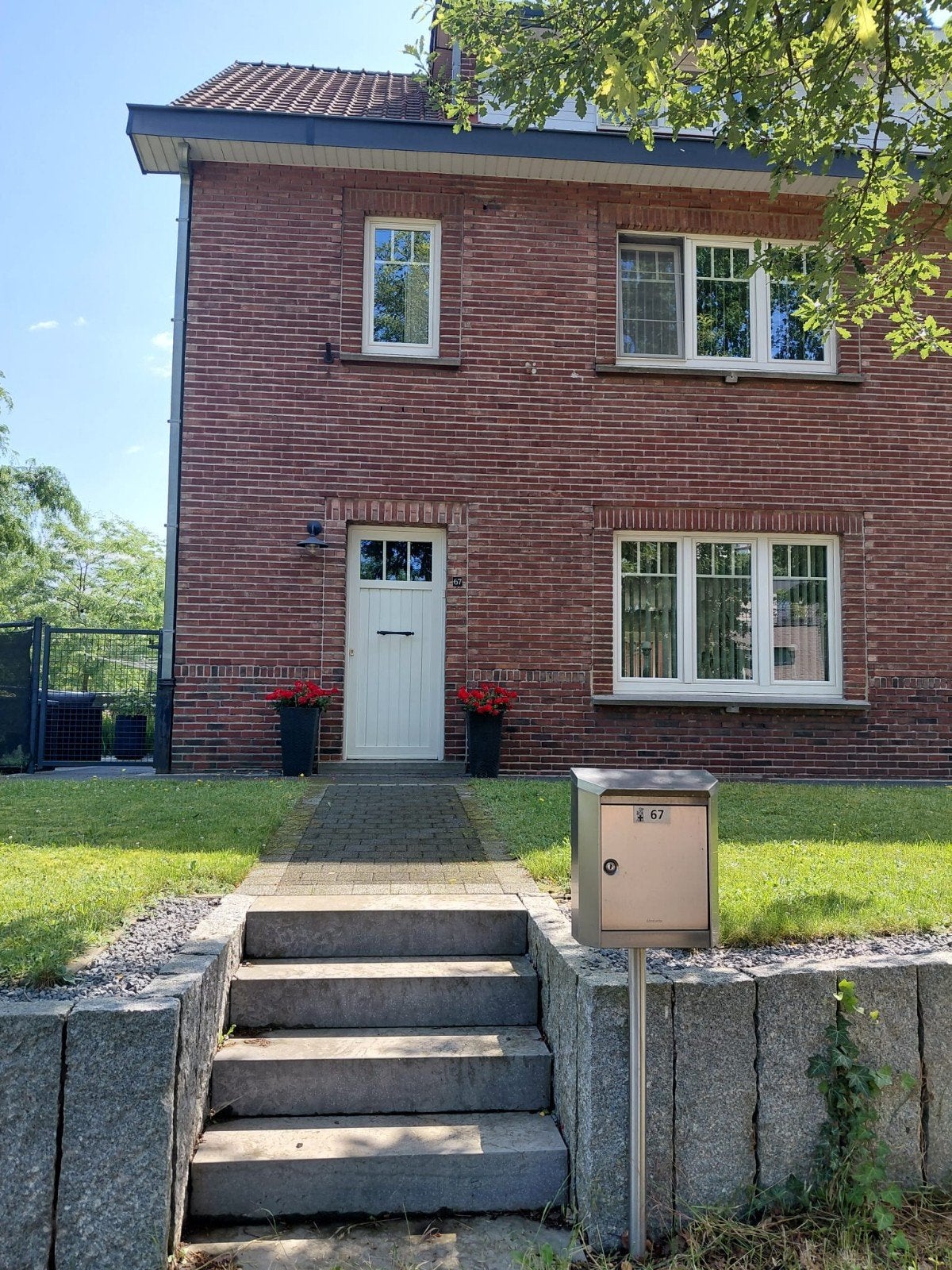 TE KOOP – Instapklare gezinswoning in Genk, Immo, Appartements & Studios à louer, Genk