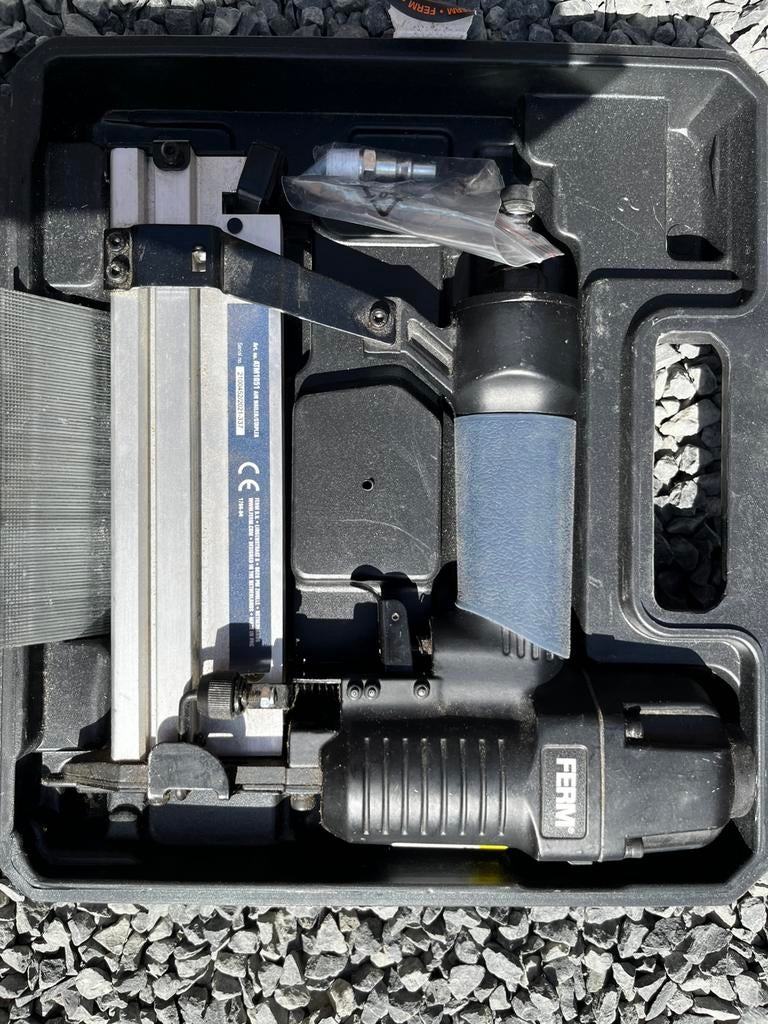 Ferm Air Nailer/Stapler, Enlèvement, Utilisé