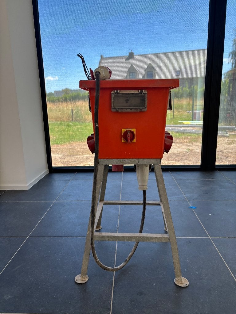 Werfkast/verdeelkast/Stroompaddestoel 63A, Doe-het-zelf en Bouw, Elektriciteit en Kabels, Ophalen, Gebruikt, Overige merken, Overige typen