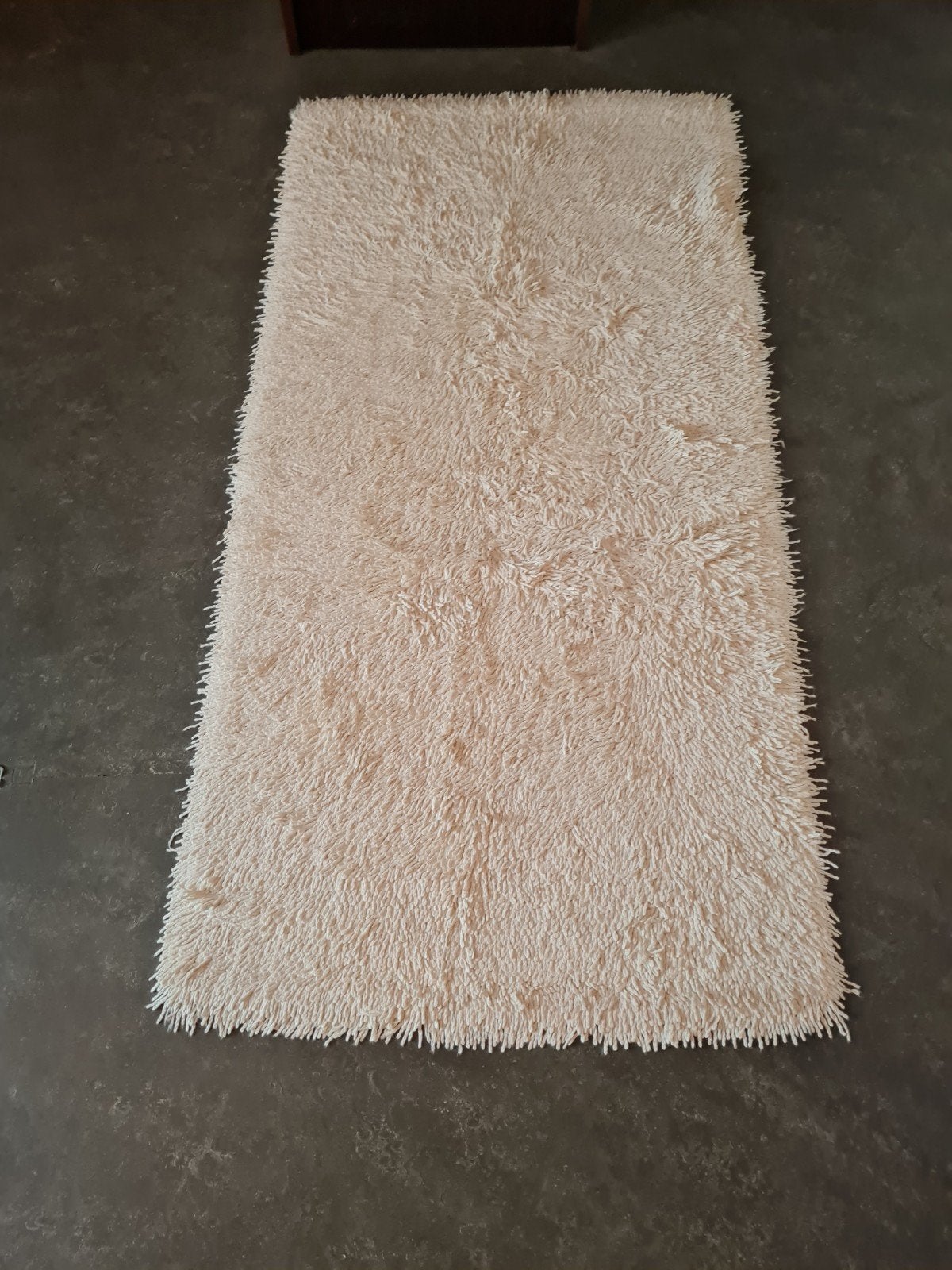 Tapis de chambre ou de salle de bain, 150 à 200 cm, Comme neuf, Enlèvement, 50 à 100 cm