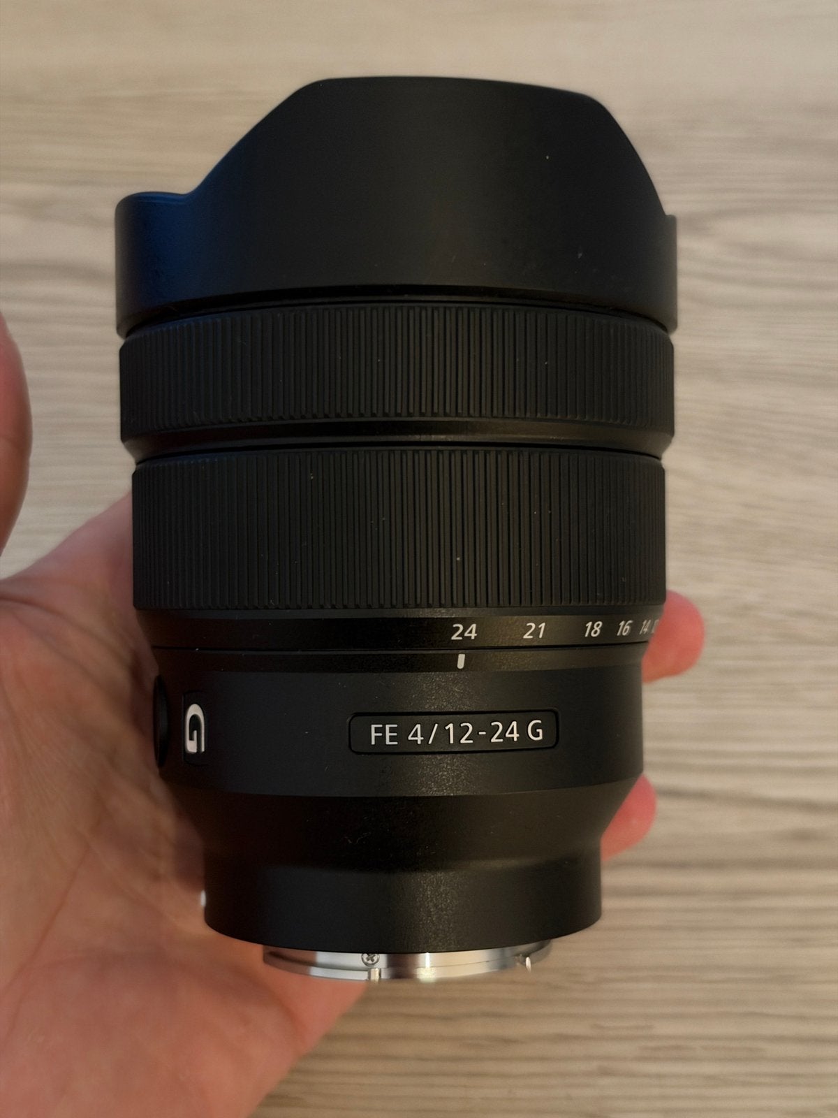 Sony FE 12-24mm f/4 G, TV, Hi-fi & Vidéo, Stabilisation d'image, Moins de 4 fois, Bouchon de boîtier, Comme neuf