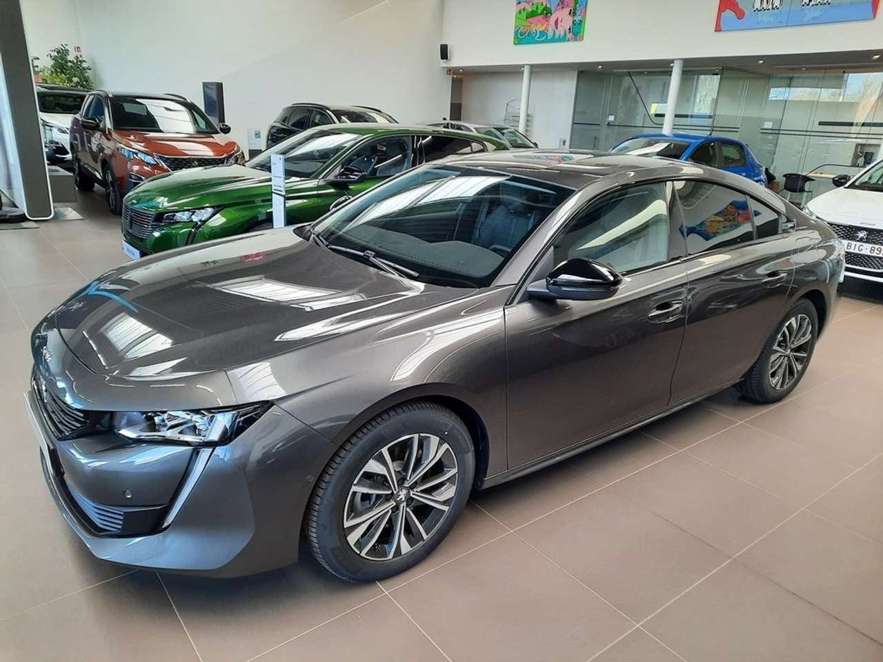 Peugeot 508 Allure Pack Hybride, 32 g/km, 0 min, 0 kg, https://public.car-pass.be/vhr/bf9f38dd-9a19-45ba-b1f8-2d49526d12fc