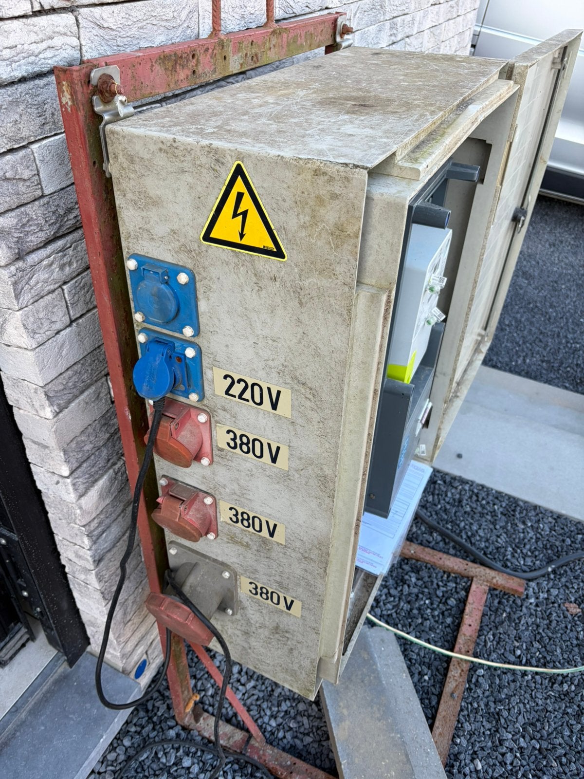 Werfkast, Doe-het-zelf en Bouw, Ophalen, Zo goed als nieuw