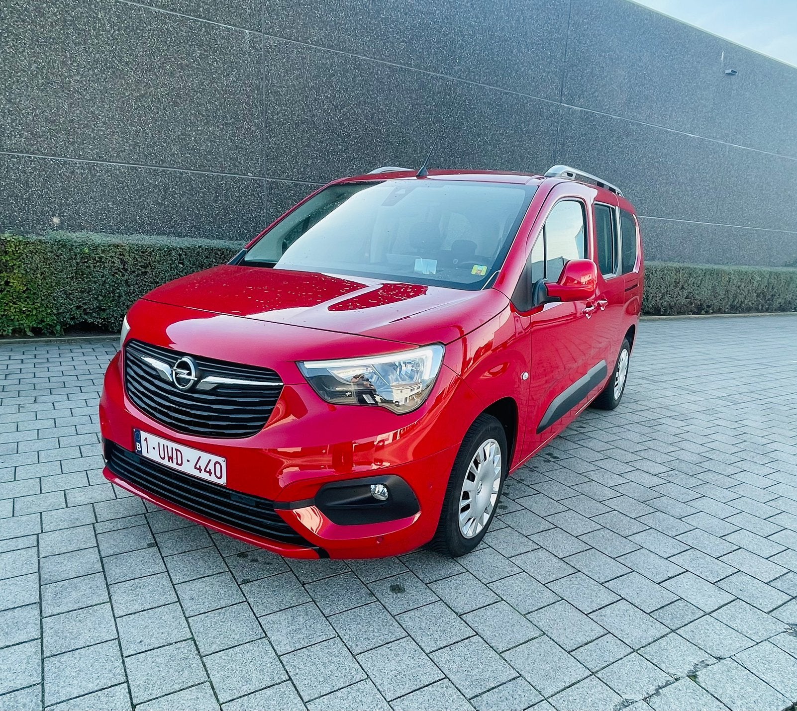 Te koop: prachtige Opel Combo Life in een mooie rode kleur!, Auto's, Voorwielaandrijving, Stof, Euro 6, 7 zetels