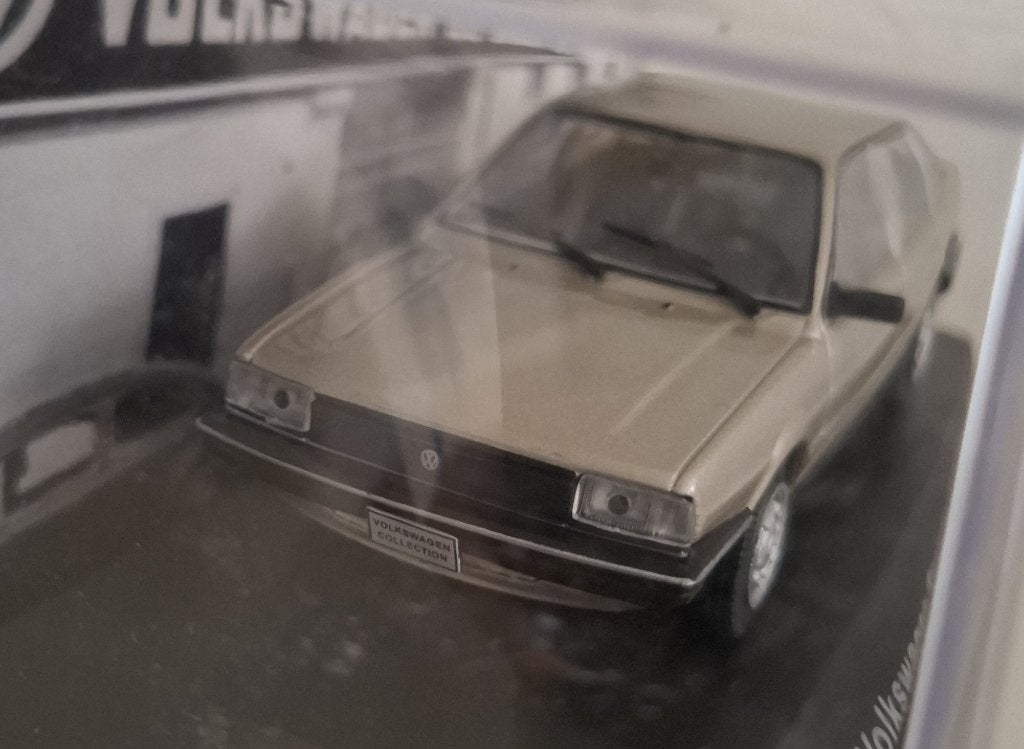 Volkswagen Santana LX - 1982 -, Hobby & Loisirs créatifs, Voitures miniatures | 1:43, Neuf, Voiture, Autres marques, Enlèvement ou Envoi