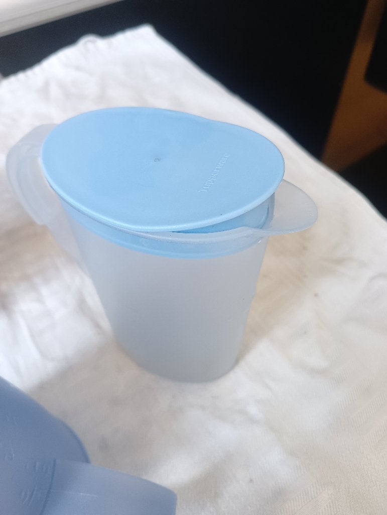 Set de pichets de Tupperware, Avec couvercle, Enlèvement ou Envoi, Comme neuf, Autres types