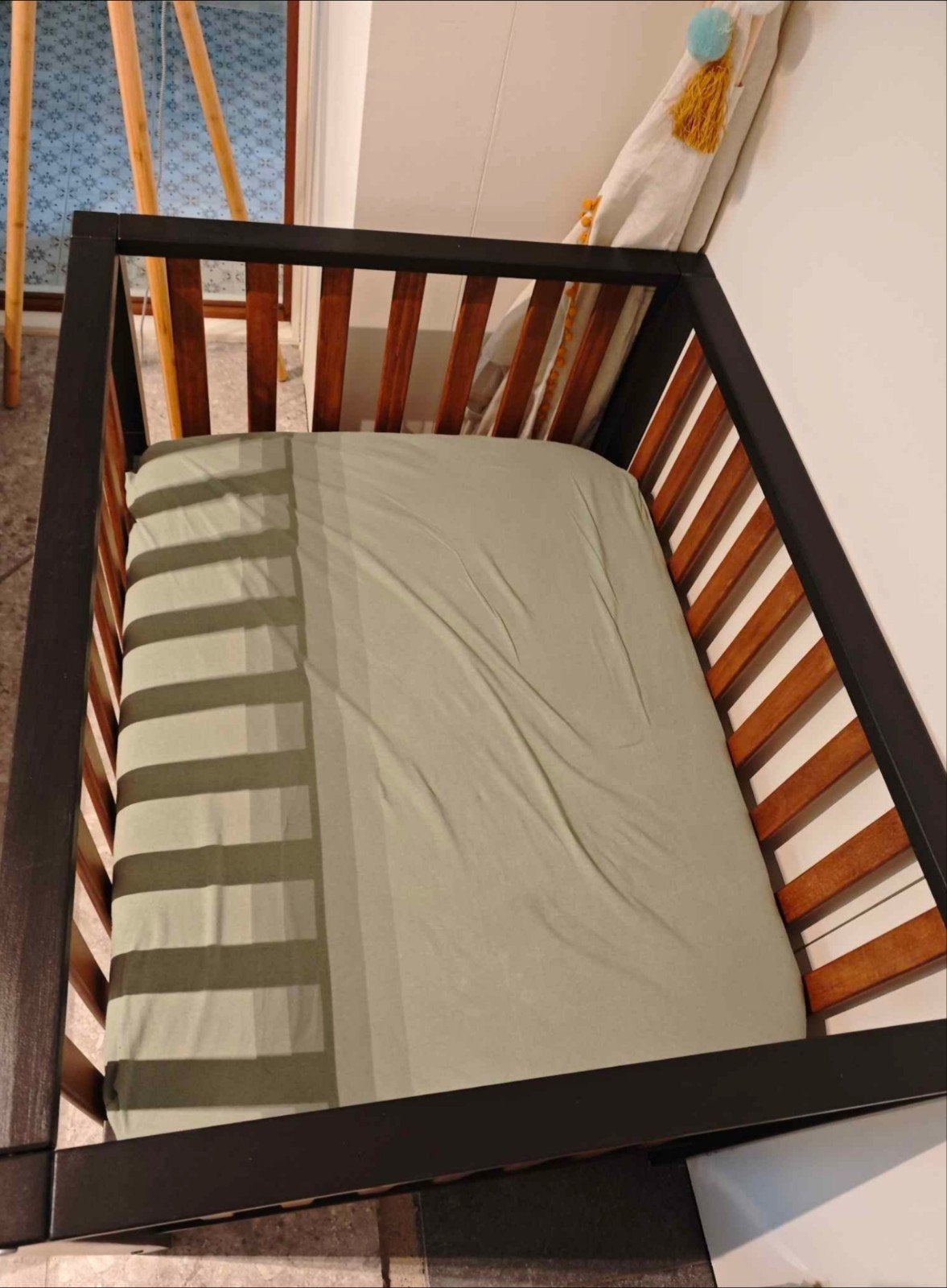Uniek Massief Houten Babypark – Duo Tone Zwart/Hout, Kinderen en Baby's, Ophalen, Zo goed als nieuw, Rechthoekig, In hoogte verstelbaar