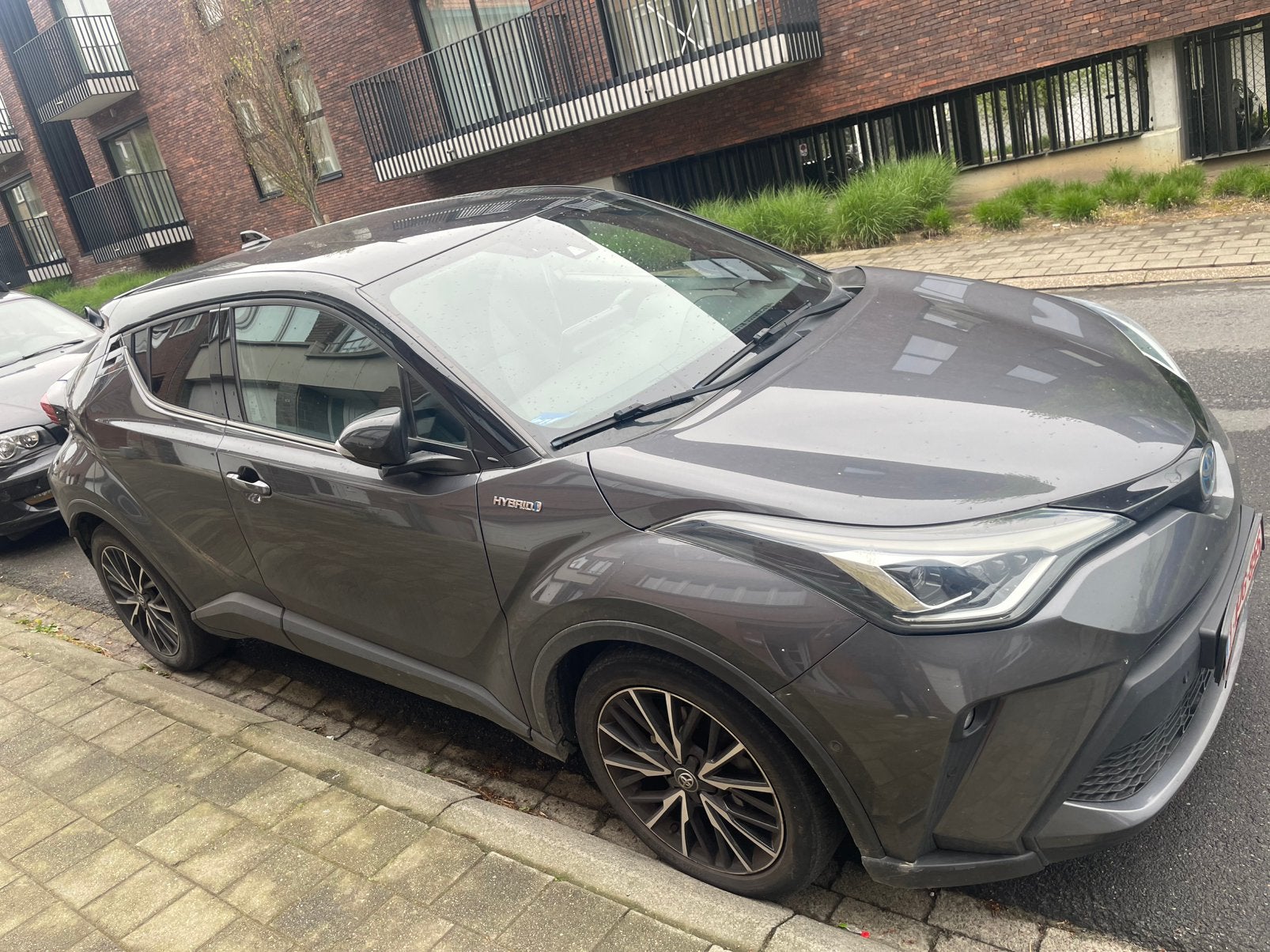 Toyota C-hr C-Hic, Autos, Toyota, Particulier, C-HR, Caméra de recul, Automatique, Gris, Cuir, Enlèvement
