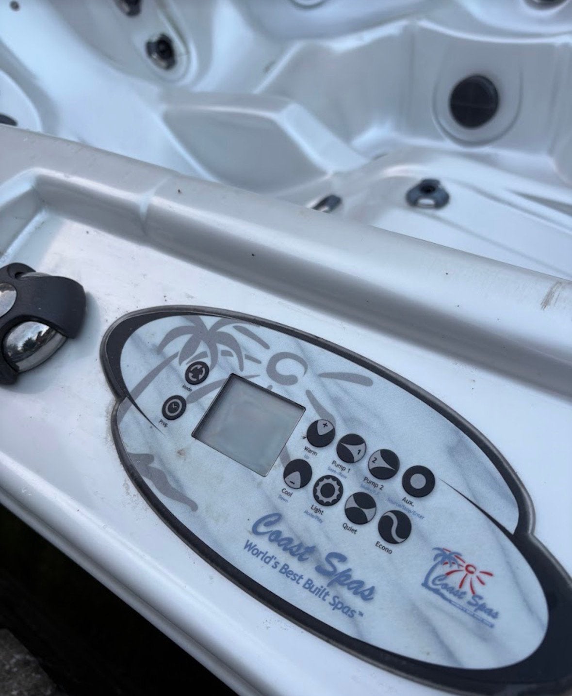 TWEEDEHANDS JACUZZI’S VANAF € 1.500 – Gratis Levering!, Ophalen, Zo goed als nieuw