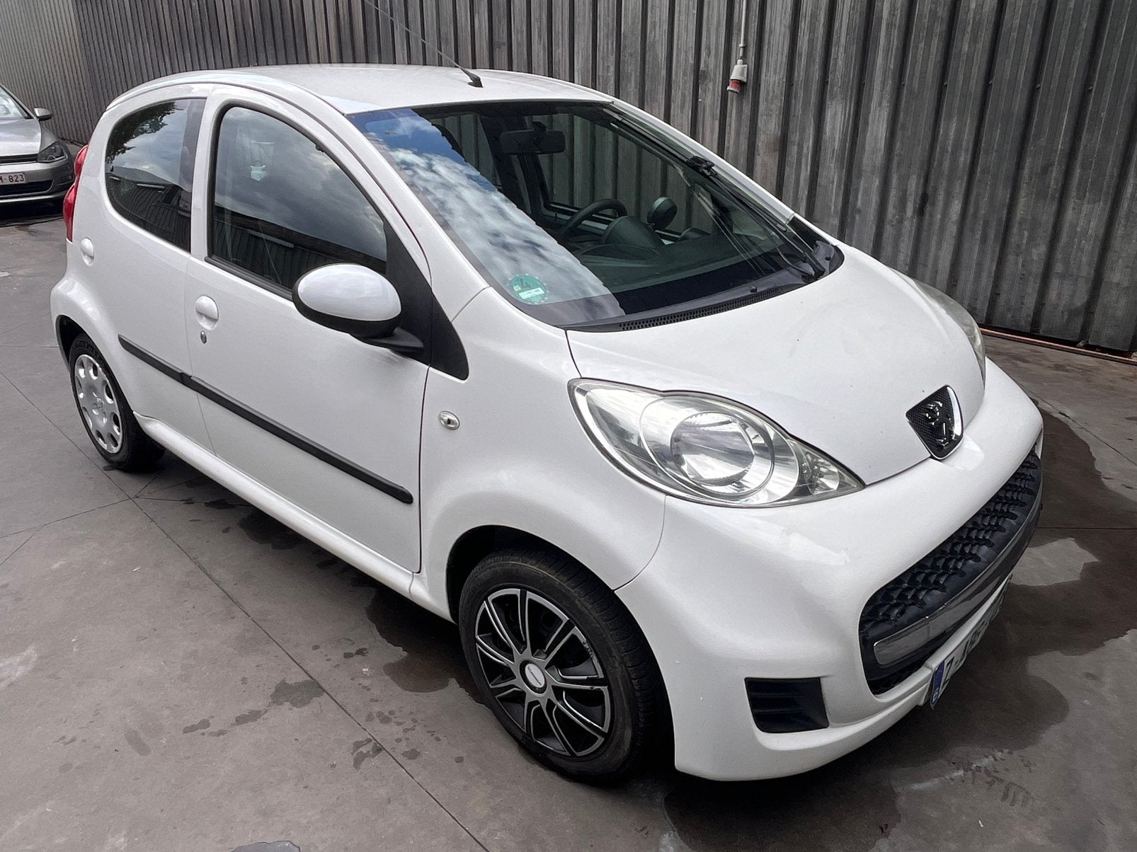 Peugeot 107 automatique essence, Autos, Achat, 5 portes, Berline, Automatique