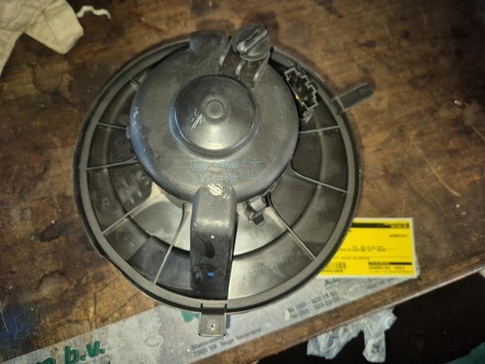 Moteur de ventilation chauffage d'un Volkswagen Caddy, Volkswagen, -, 3 mois de garantie, Utilisé