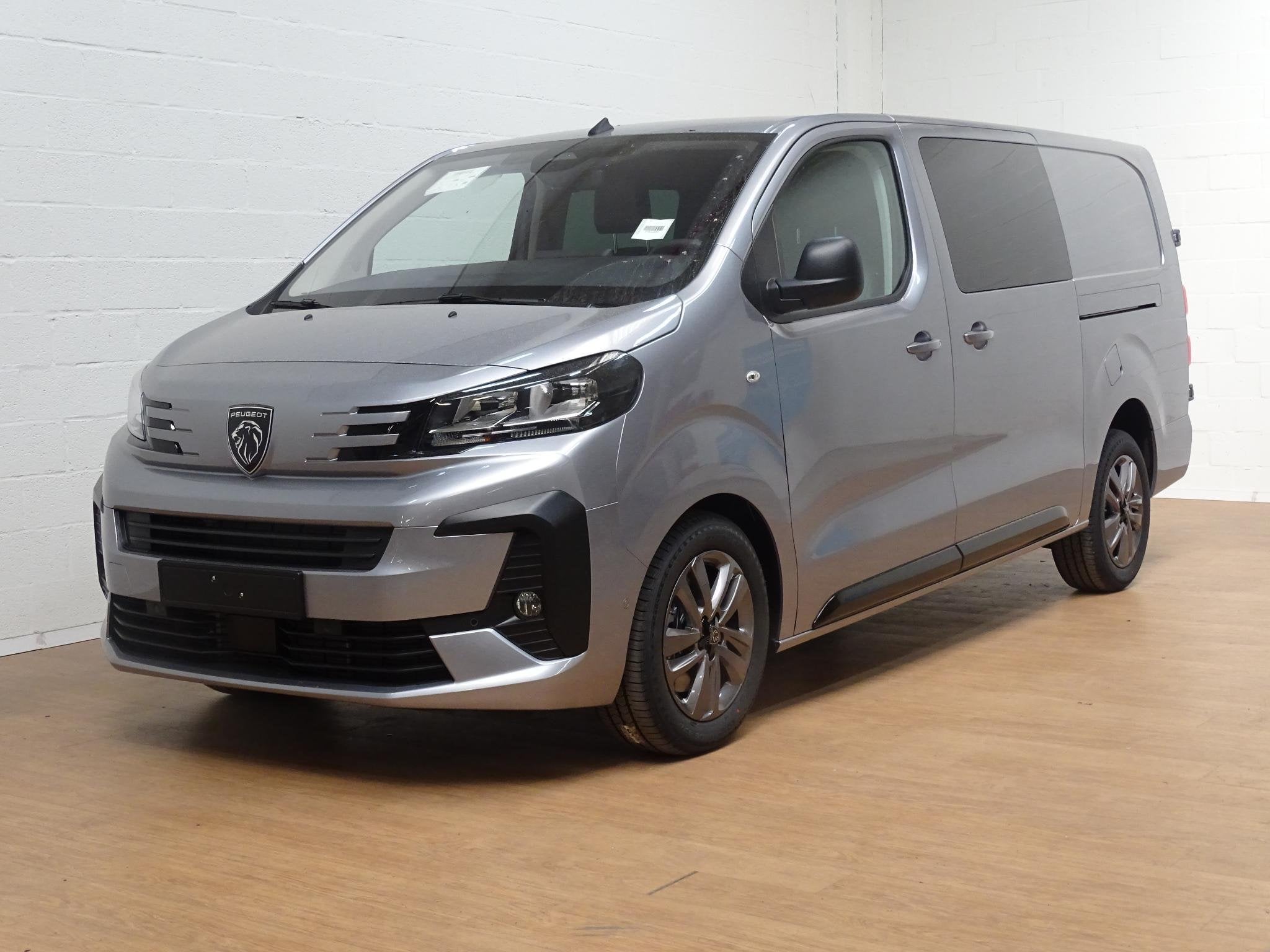 Peugeot Expert Long DC L3 2.2 BlueHDi 180 EAT8, Auto's, 4 deurs, Stof, Zwart, 4 cilinders