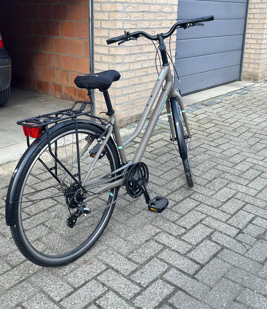 Specialized Alibi Sport EQ, Fietsen en Brommers, Fietsen | Dames | Damesfietsen, Zo goed als nieuw, Overige merken, Versnellingen