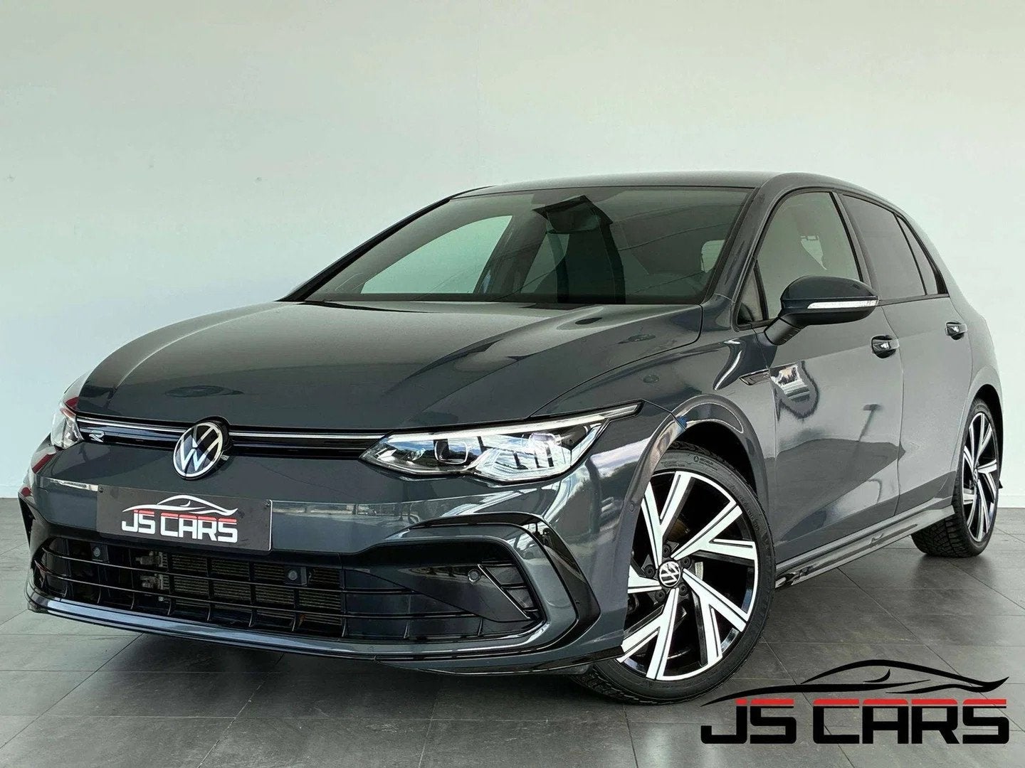Volkswagen Golf 1.5eTSI DSG R-LINE-1ERPRO-COCKPIT-CARPLAY-CA, Argent ou Gris, Achat, Entreprise, https://public.car-pass.be/vhr/3153dbc3-4cbf-4b56-8542-9576869b8976