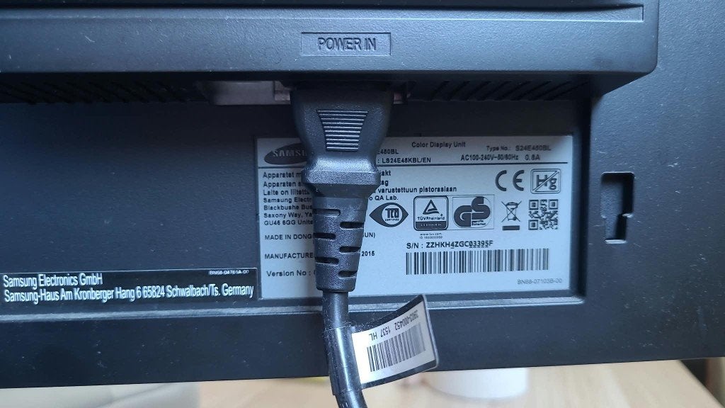 Écran d'ordinateur avec câble VGA, 3 à 5 ms, Enlèvement ou Envoi, Full HD, Comme neuf
