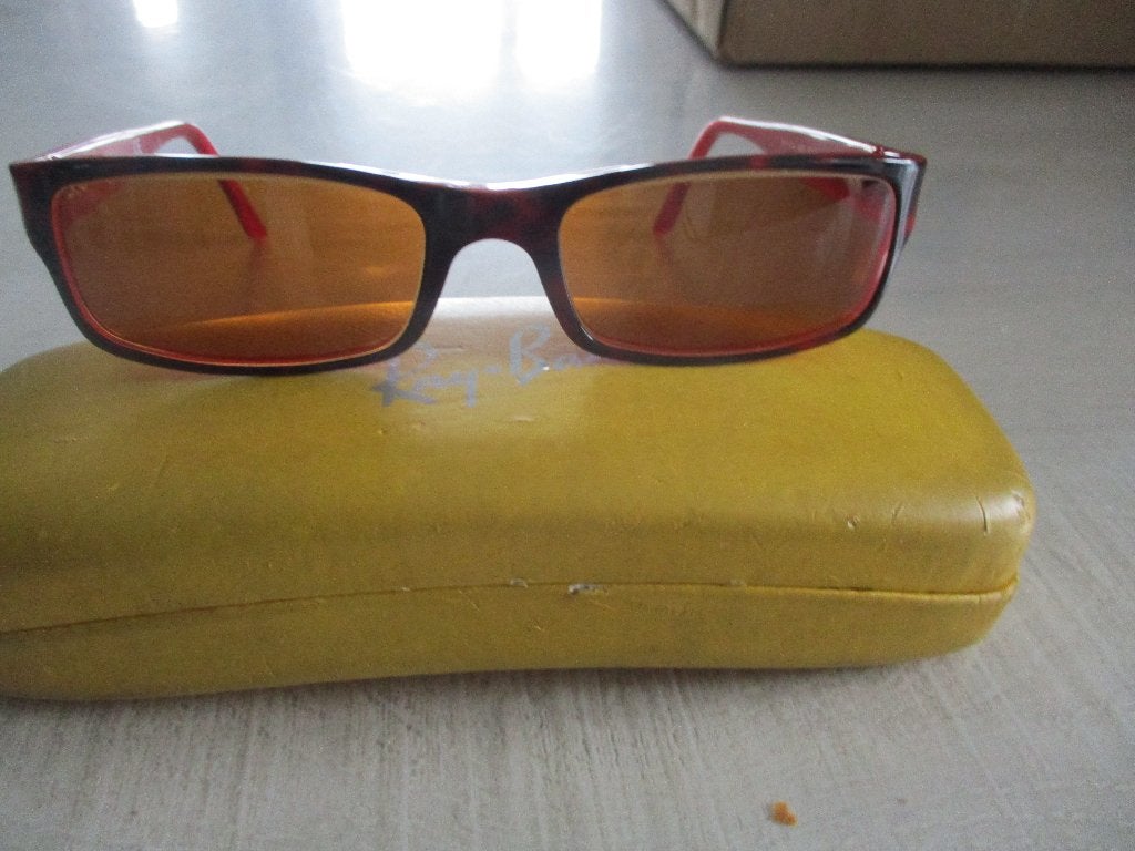 lunettes de soleil ray ban, Bijoux, Sacs & Beauté, Lunettes de Soleil & Lunettes | Femmes, Rouge, Enlèvement ou Envoi, Utilisé