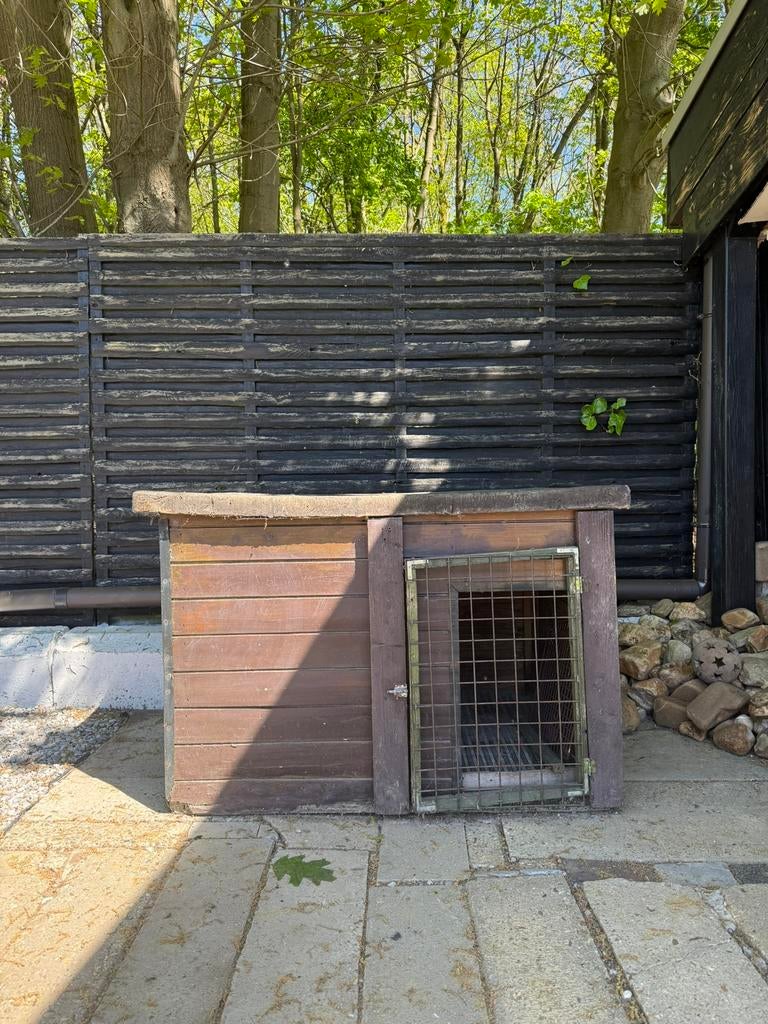 Bench te koop, Dieren en Toebehoren, Hondenhokken, Ophalen, Gebruikt, Hondenhok