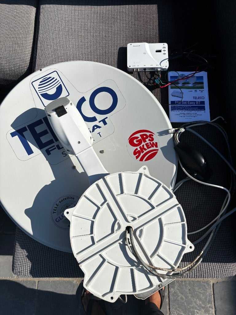 Teleco flatsat easy skew 70 cm, Caravanes & Camping, Enlèvement, Utilisé