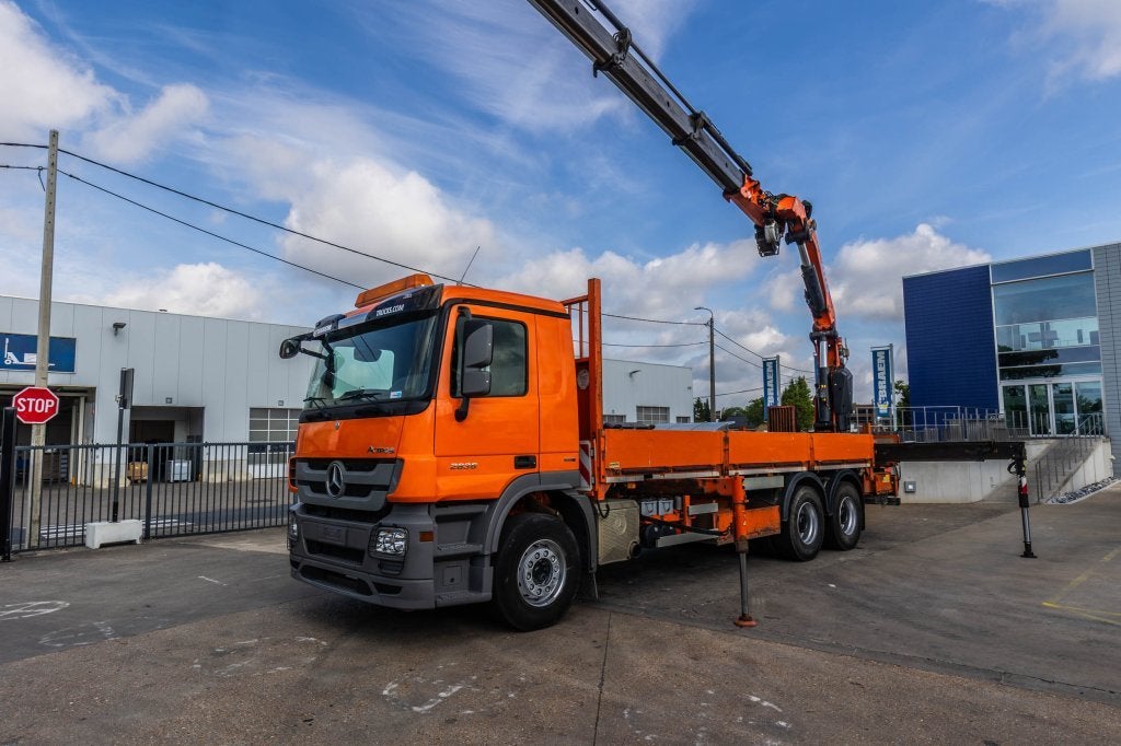 Mercedes-Benz ACTROS 2636 K-MP3 + EFFER 305/8S (bj 2011), Auto's, Vrachtwagens, Automaat, Euro 5, Achterwielaandrijving, 360 pk
