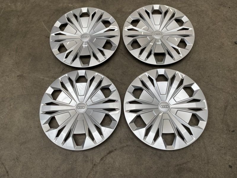 17 inch originele wieldoppen Audi Q3 83A601147, Gebruikt, -, -, Ophalen of Verzenden