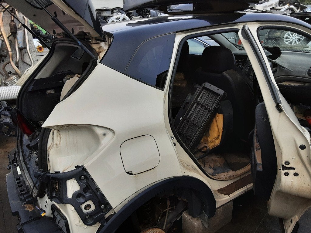 SPATBORD RECHTS ACHTER Renault Captur (2R) (01-2013/-), Gebruikt, Renault, Mevr. I. Hauben, Achter