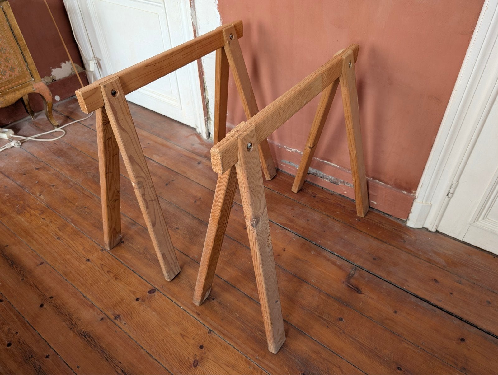 Paire de tréteaux d'atelier en bois, Maison & Meubles, Comme neuf, Enlèvement, 50 à 100 cm, Atelier vintage