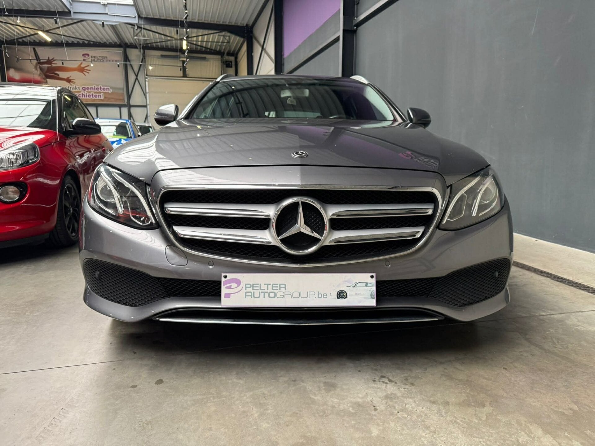 Mercedes-Benz E 200 CDI Blue Tec Automaat Navi, Auto's, Mercedes-Benz, 4 cilinders, 0 kg, Bedrijf, 5 deurs
