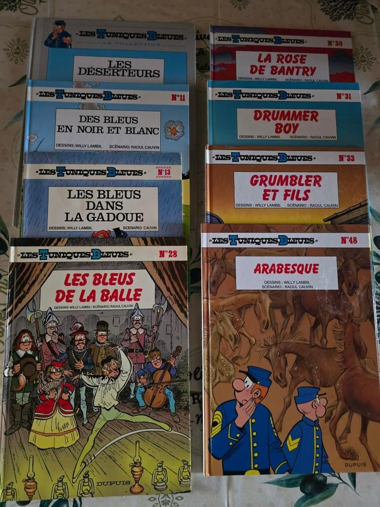 8 albums LES TUNIQUES BLEUES. 3 euros/Pièce. Voir photos., Livres, BD, Enlèvement ou Envoi, Comme neuf, Lambil/Cauvin