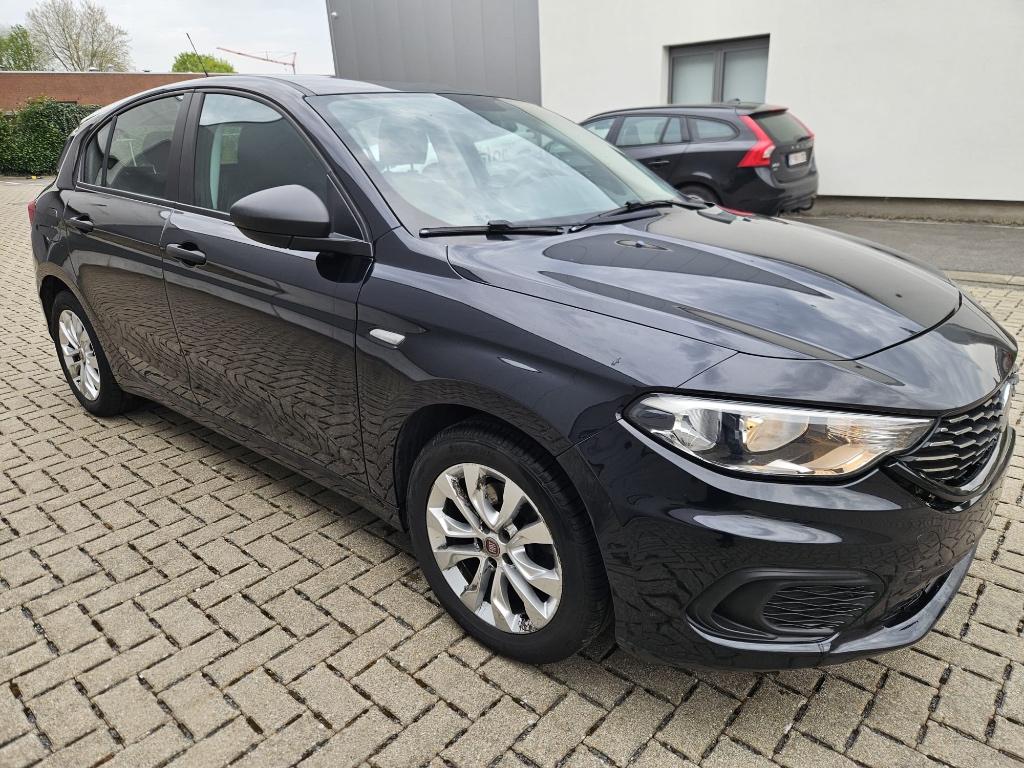 FIAT TIPO  1.4cc Benzine,  118000km, ongeval wagen, Voorwielaandrijving, Stof, 4 cilinders, Zwart