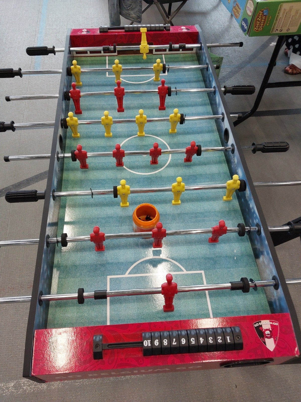 kinder kickertafel, Ophalen
